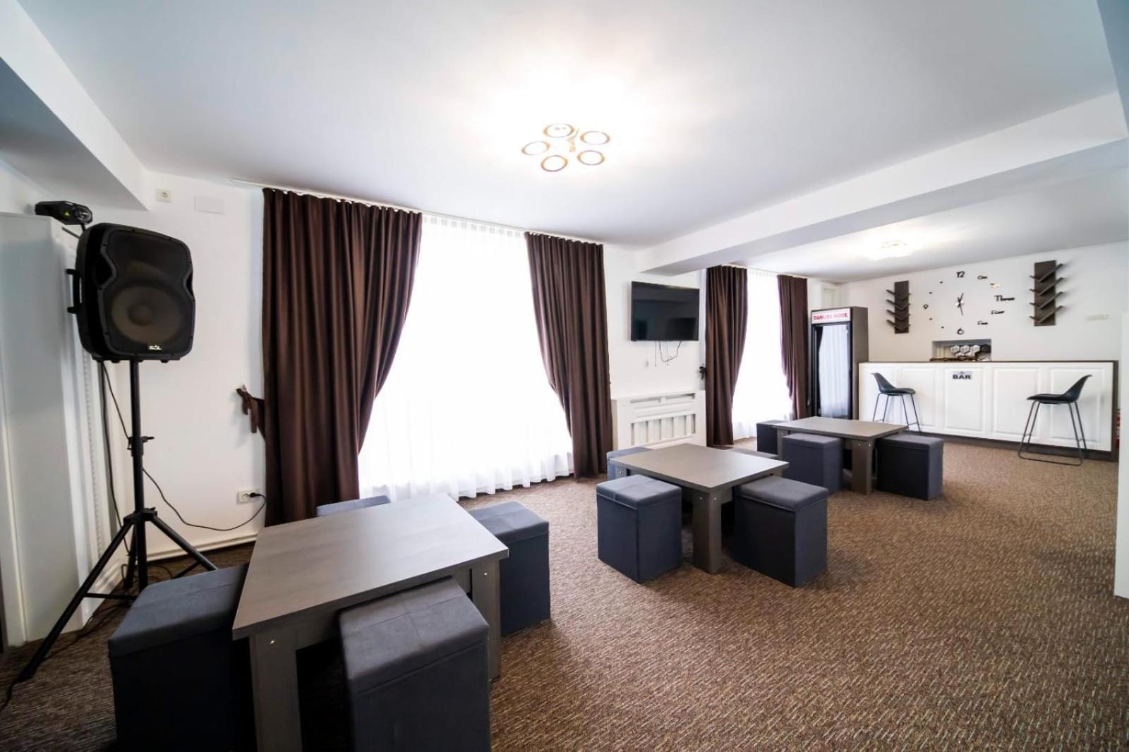 Danube Home Ostrovu Corbului Eksteriør bilde